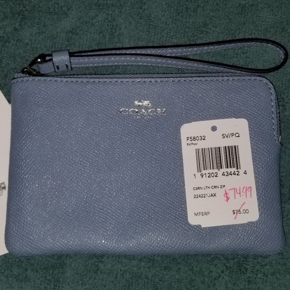 Coach Crossgrain Leather Corner Zip Wristlet POOL
